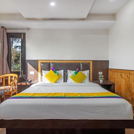 Itsy Hotels Avantika With Forest View Shimla Exterior photo