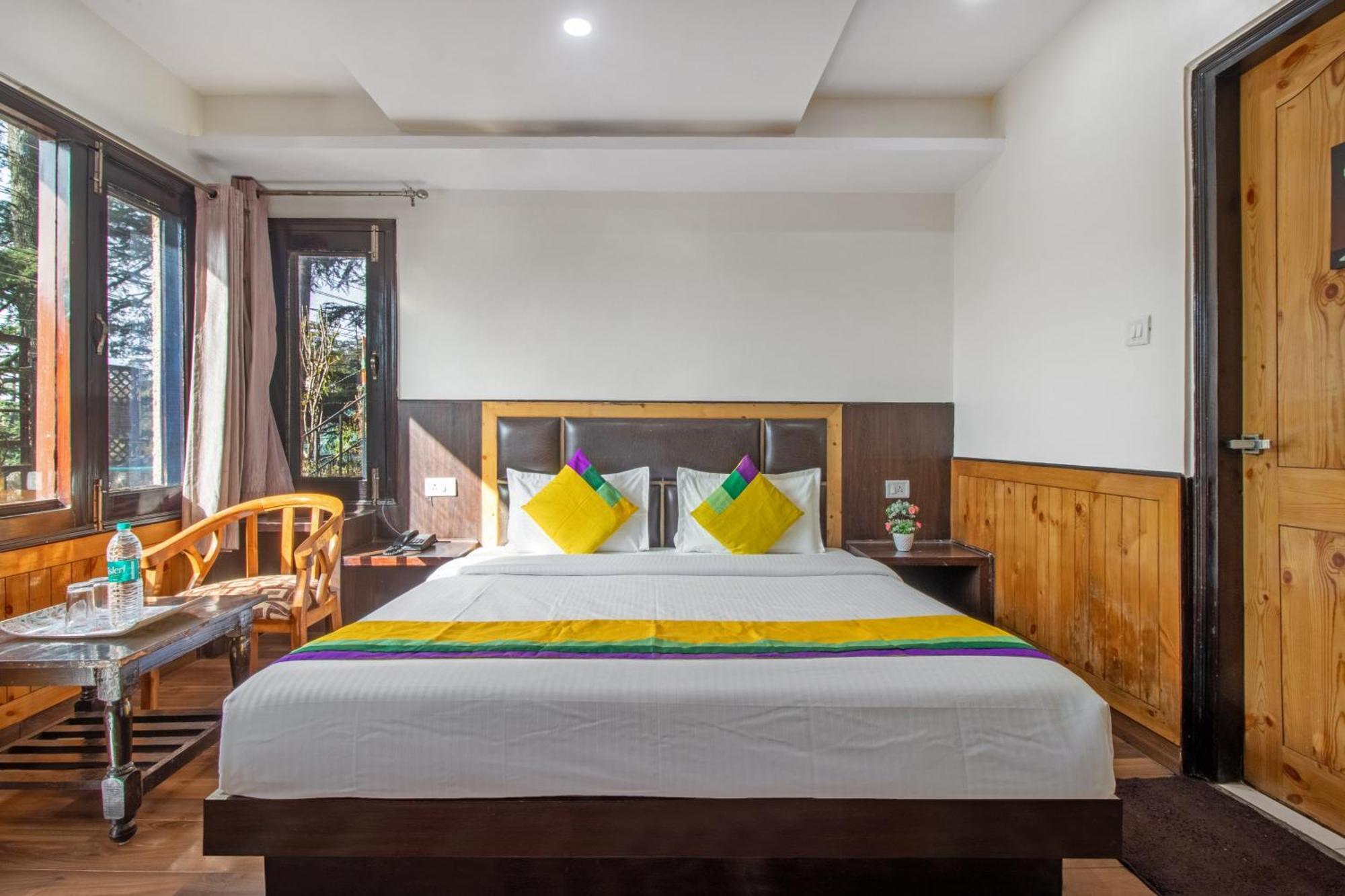 Itsy Hotels Avantika With Forest View Shimla Exterior photo