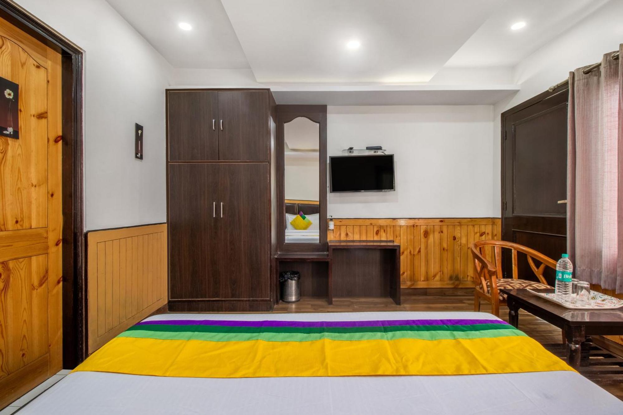 Itsy Hotels Avantika With Forest View Shimla Exterior photo