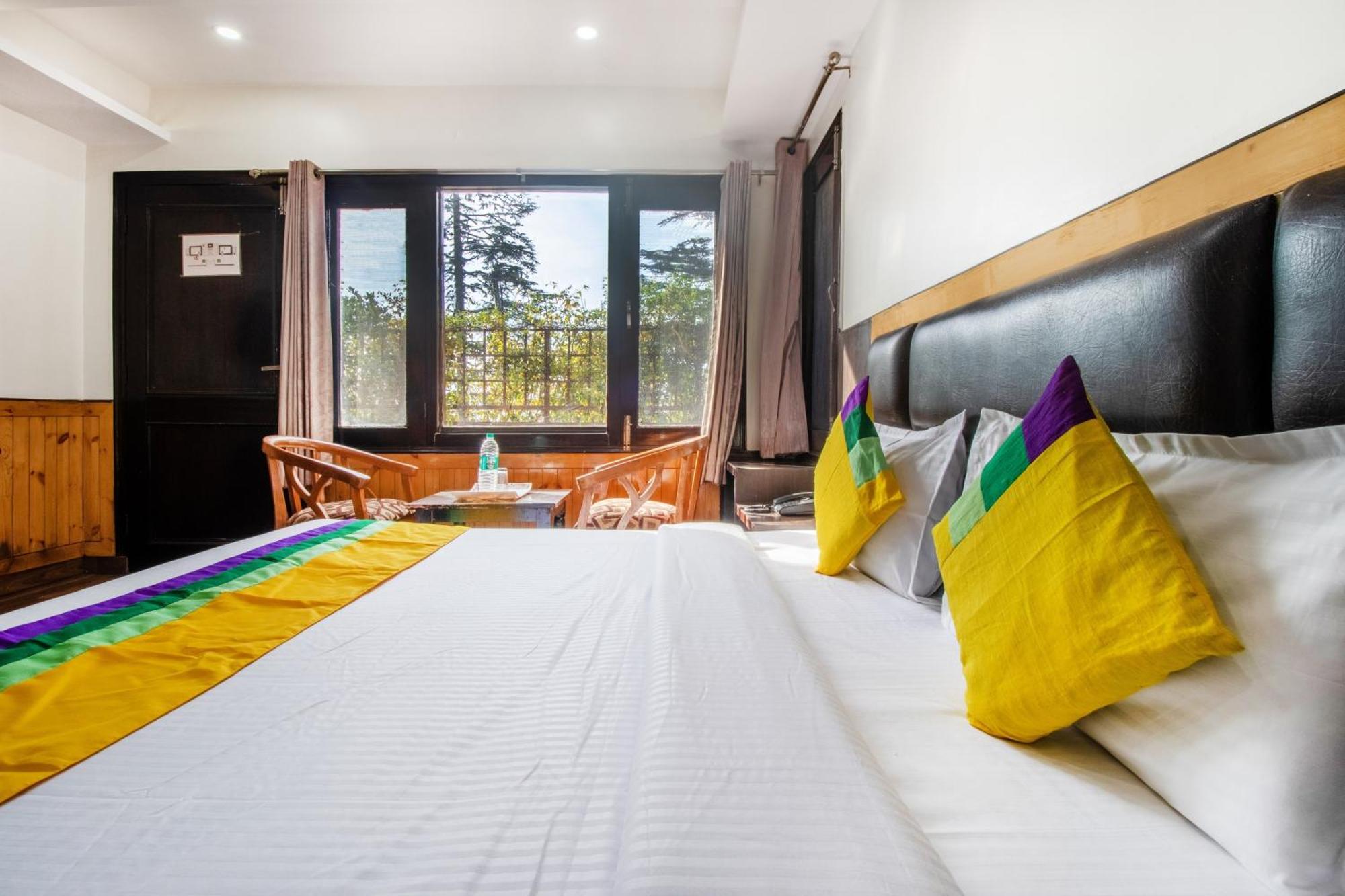 Itsy Hotels Avantika With Forest View Shimla Exterior photo