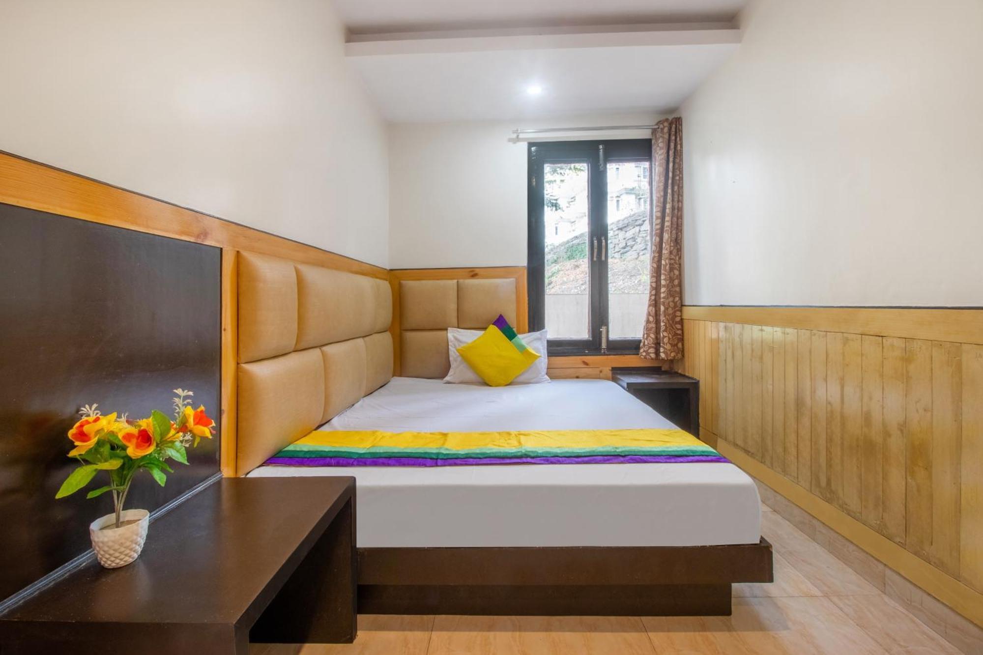 Itsy Hotels Avantika With Forest View Shimla Exterior photo