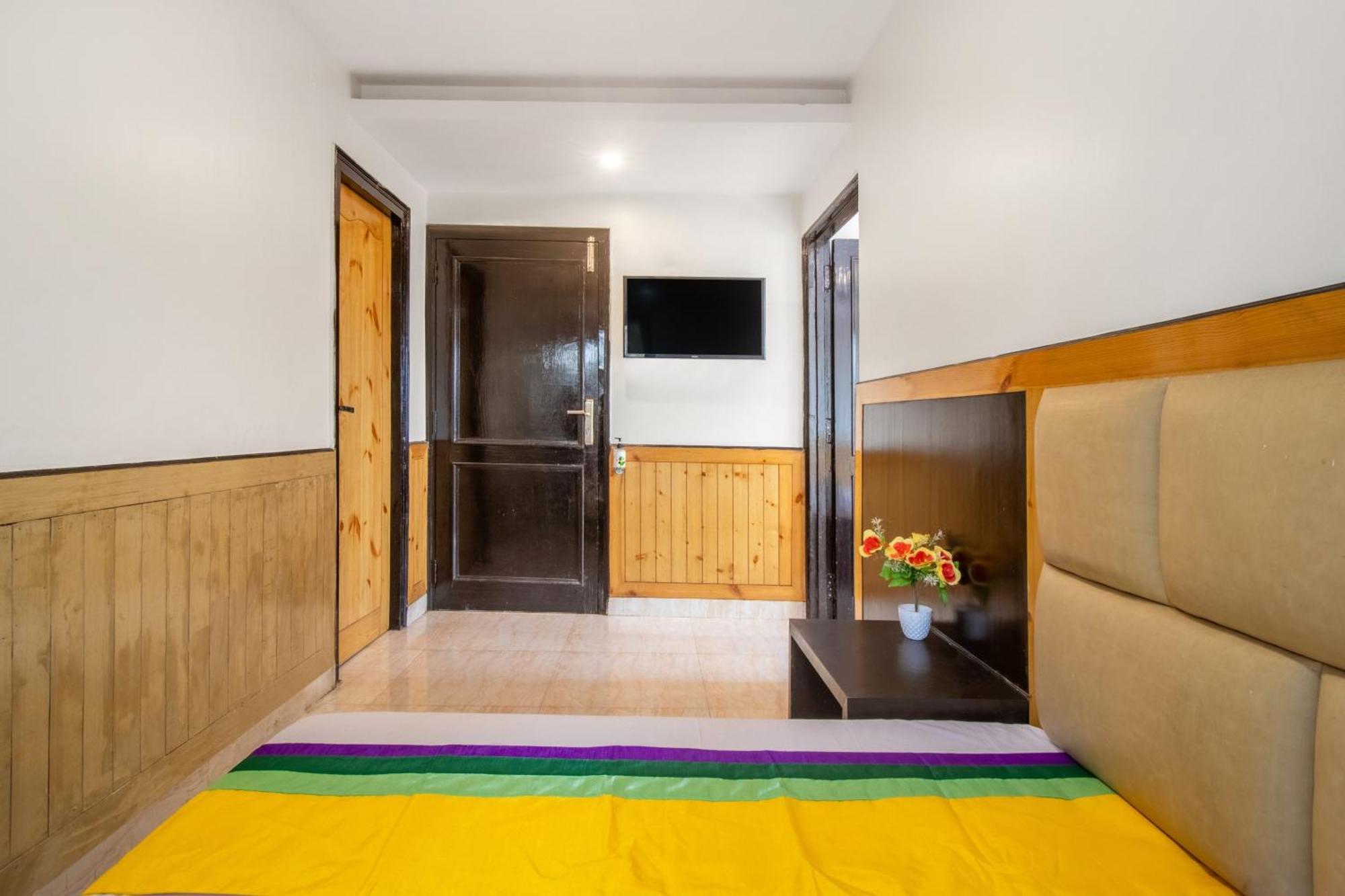 Itsy Hotels Avantika With Forest View Shimla Exterior photo
