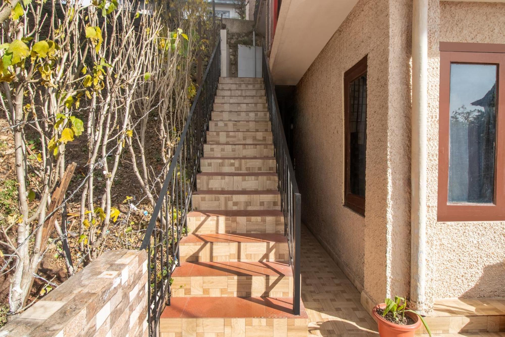 Itsy Hotels Avantika With Forest View Shimla Exterior photo
