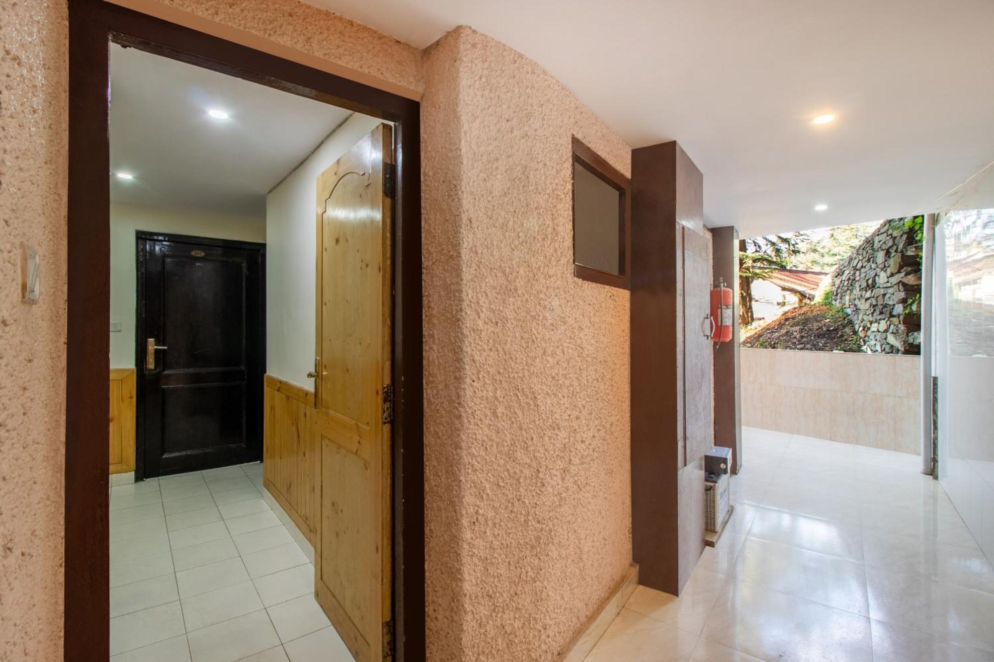 Itsy Hotels Avantika With Forest View Shimla Exterior photo